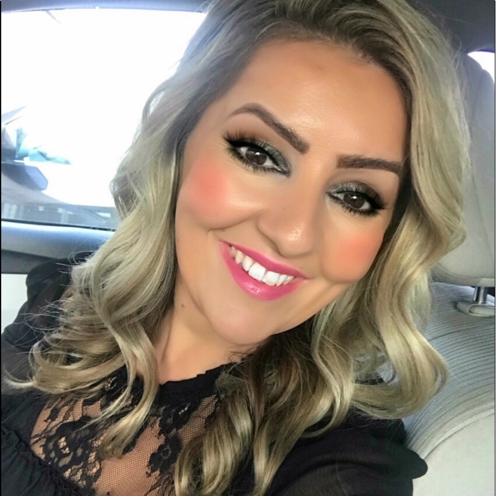 Meet your Posher, Amy